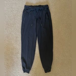 Lululemon 28” joggers size 4